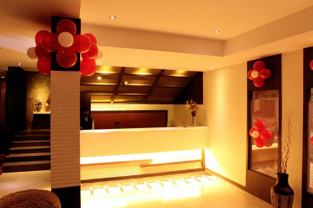 Hotel Sk Elegance Mysore Eksteriør billede