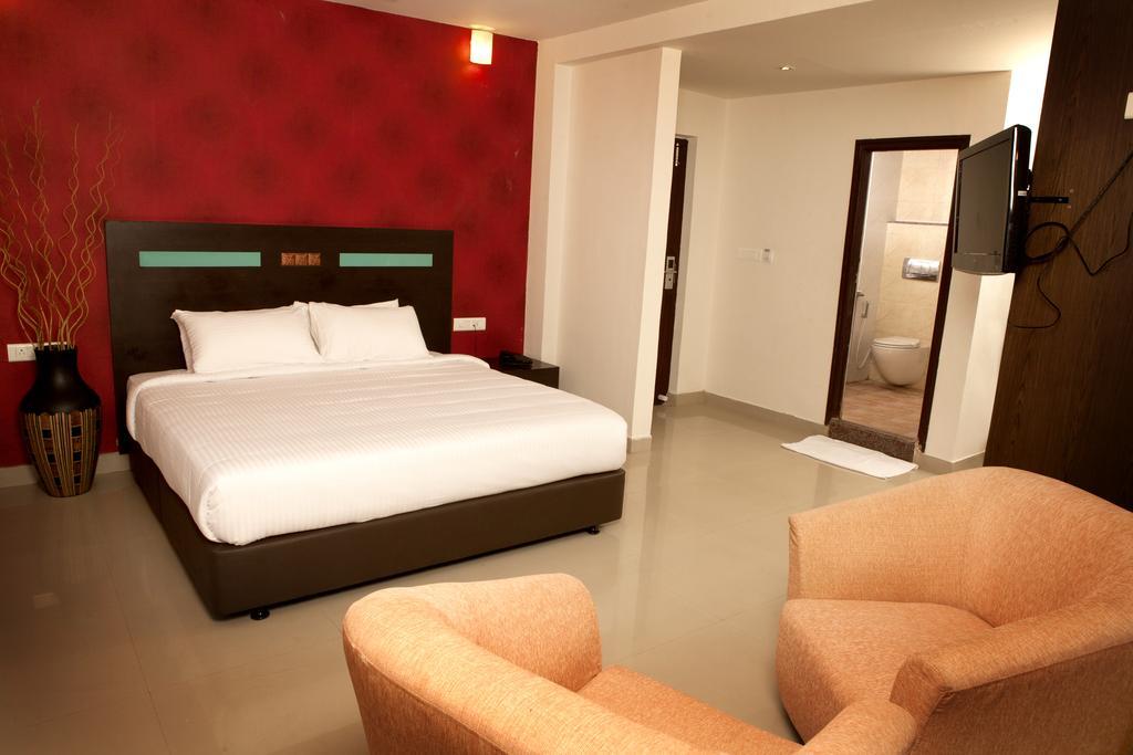 Hotel Sk Elegance Mysore Eksteriør billede