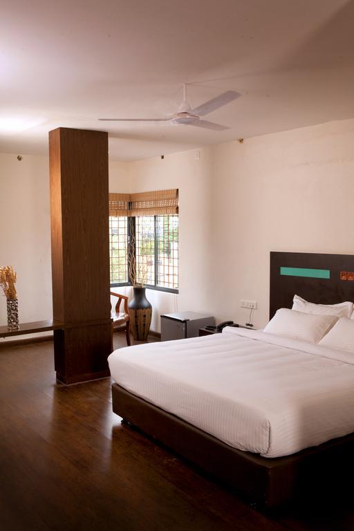 Hotel Sk Elegance Mysore Eksteriør billede