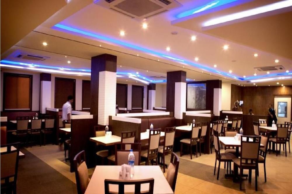 Hotel Sk Elegance Mysore Eksteriør billede
